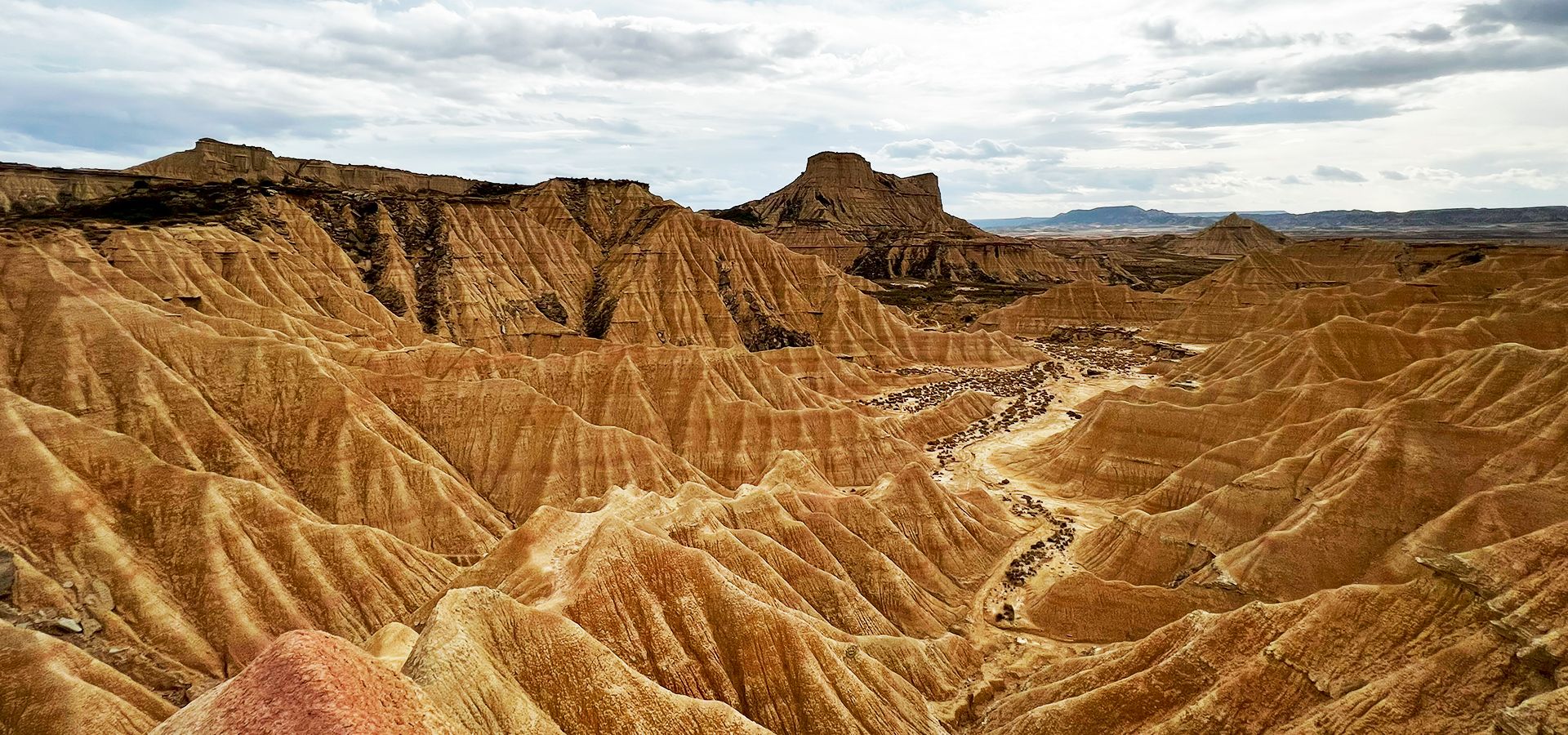 Bardenas Reales: el desierto secreto del norte de España que te dejará sin aliento 